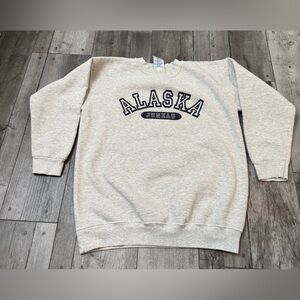 Vintage Mens Medium Distressed Spell Out Alaska Crewneck Sweatshirt 90’s Vtg